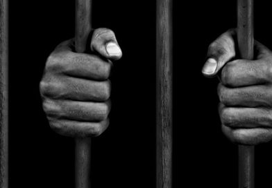 Selling US$100 battery for only US$10 — Dull petty thieves arrested with loot