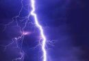 Lightning bolt strikes two family members leaving one dead
