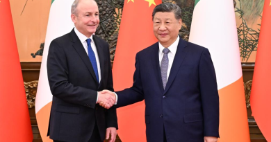 Xi meets Taoiseach of Ireland Micheal Martin