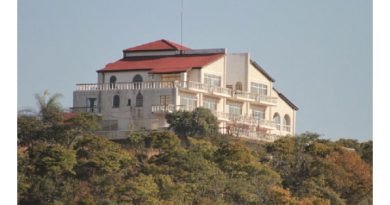 Gold rush at Sam Levy’s mansion