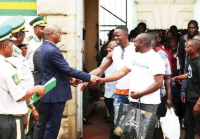 Presidential amnesty beneficiary steals car, a phone and US$1,800 cash