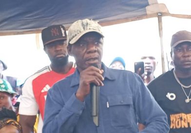 Alick Macheso’s speech at Barna’s Kadoma funeral left fans in tears Alick Macheso’s speech at Barna’s Kadoma funeral left fans in tears