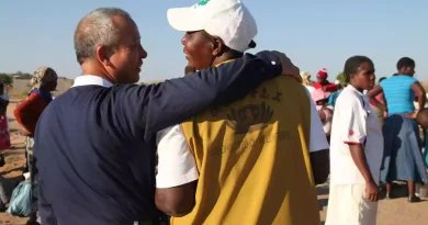 Volunteers brave Hwange floods, deliver relief to 800 families