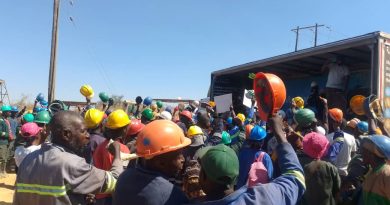 FROM RISK TO RESILIENCE: THE RACE TO CLEAN UP ZIMBABWE’S ARTISANAL GOLD MINES FROM RISK TO RESILIENCE: THE RACE TO CLEAN UP ZIMBABWE’S ARTISANAL GOLD MINES