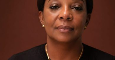 Amb. Prof Smelly Dube voted ‘Great Dyke Champion of the Year’ at YaFM Awards
