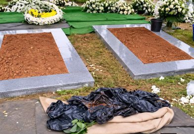 Chivayos’ graves sealed with fast drying concrete to deter grave robbers Chivayos’ graves sealed with fast drying concrete to deter grave robbers